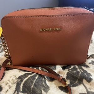 Michael Kors Jet Set Crossbody